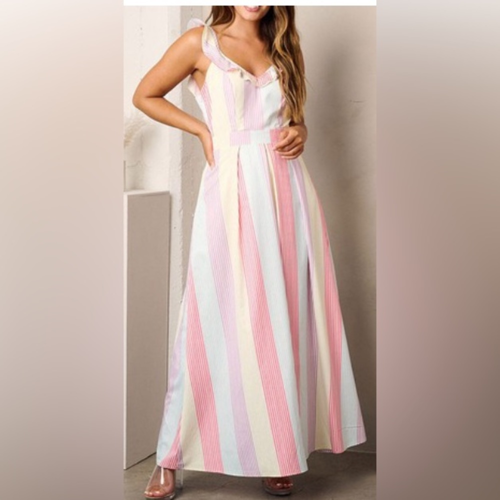 10.   ITS A STRIPED SUMMER MAXI DRESS